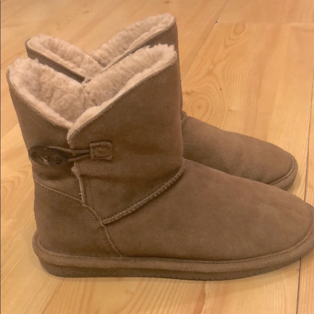 Bearpaw girls boots 5- Abigail